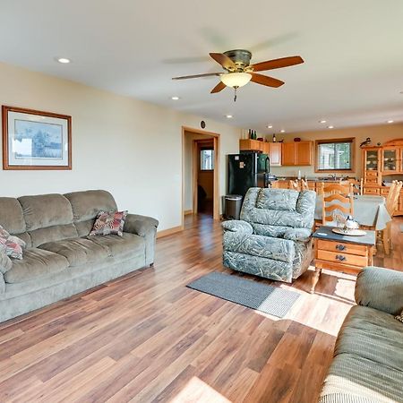 Kentucky Lake Getaway With Lookout Deck, Water View! New Concord Zewnętrze zdjęcie