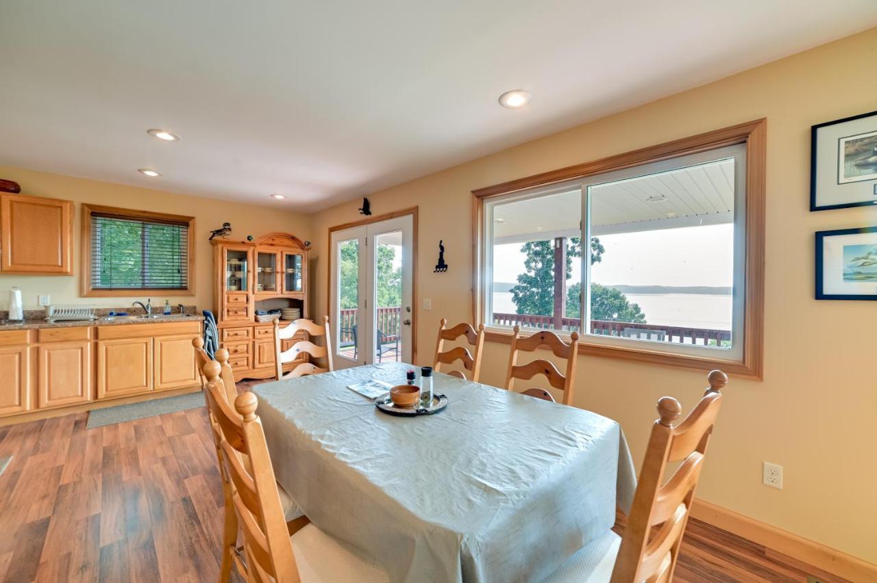 Kentucky Lake Getaway With Lookout Deck, Water View! New Concord Zewnętrze zdjęcie